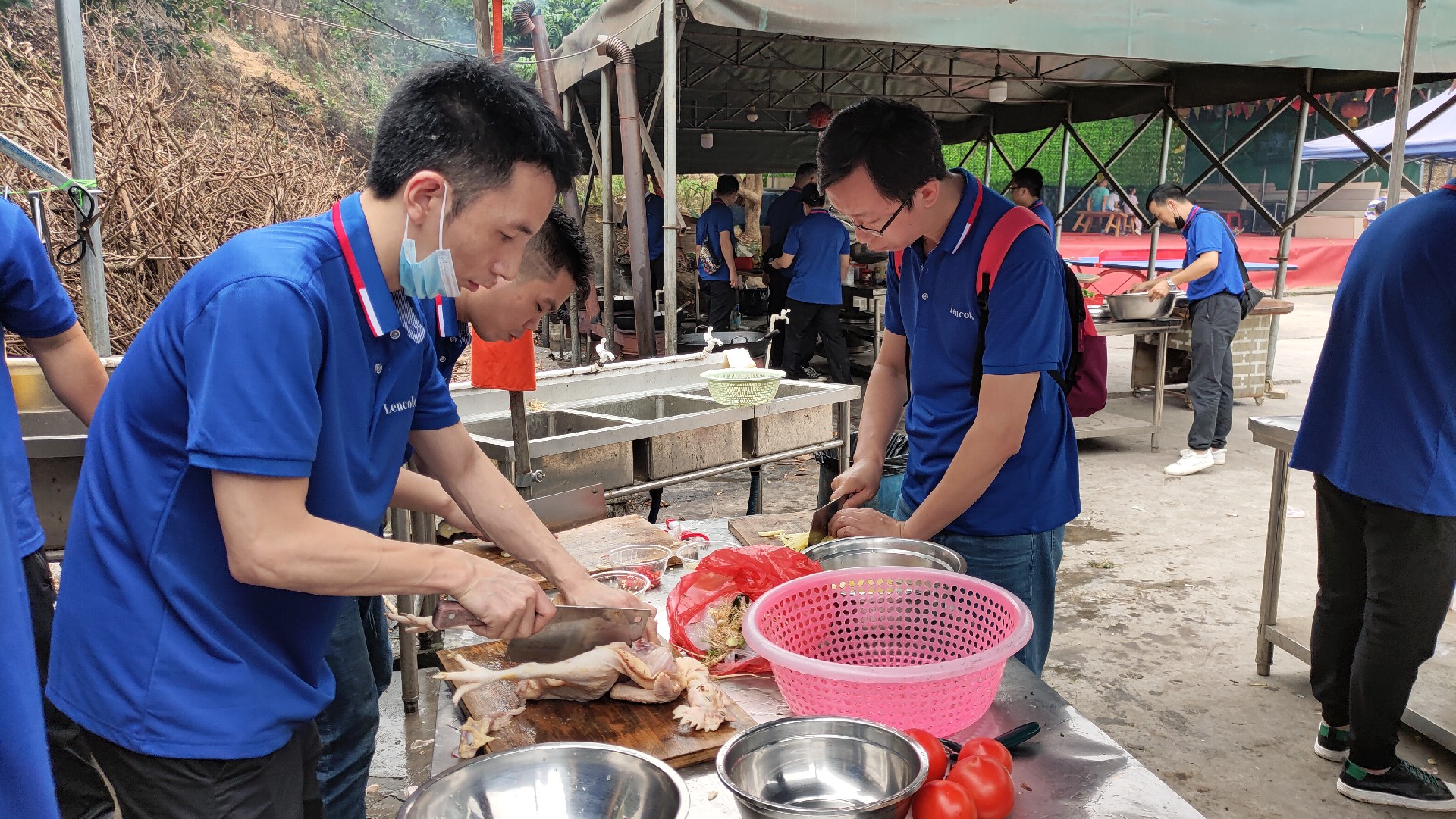 松湖騎行，穿樹飛花；農(nóng)家休閑，擁抱自然