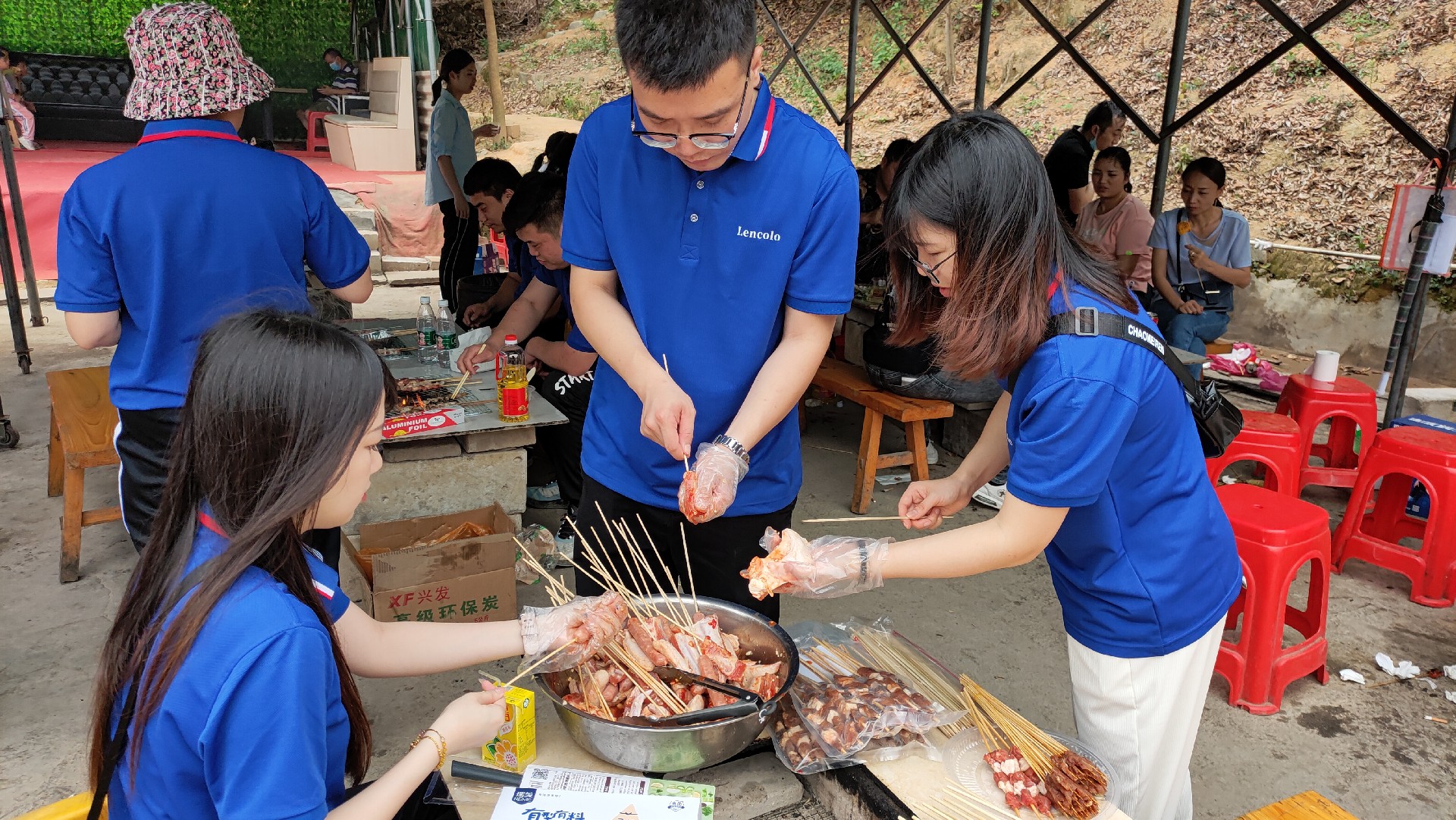 松湖騎行，穿樹飛花；農(nóng)家休閑，擁抱自然