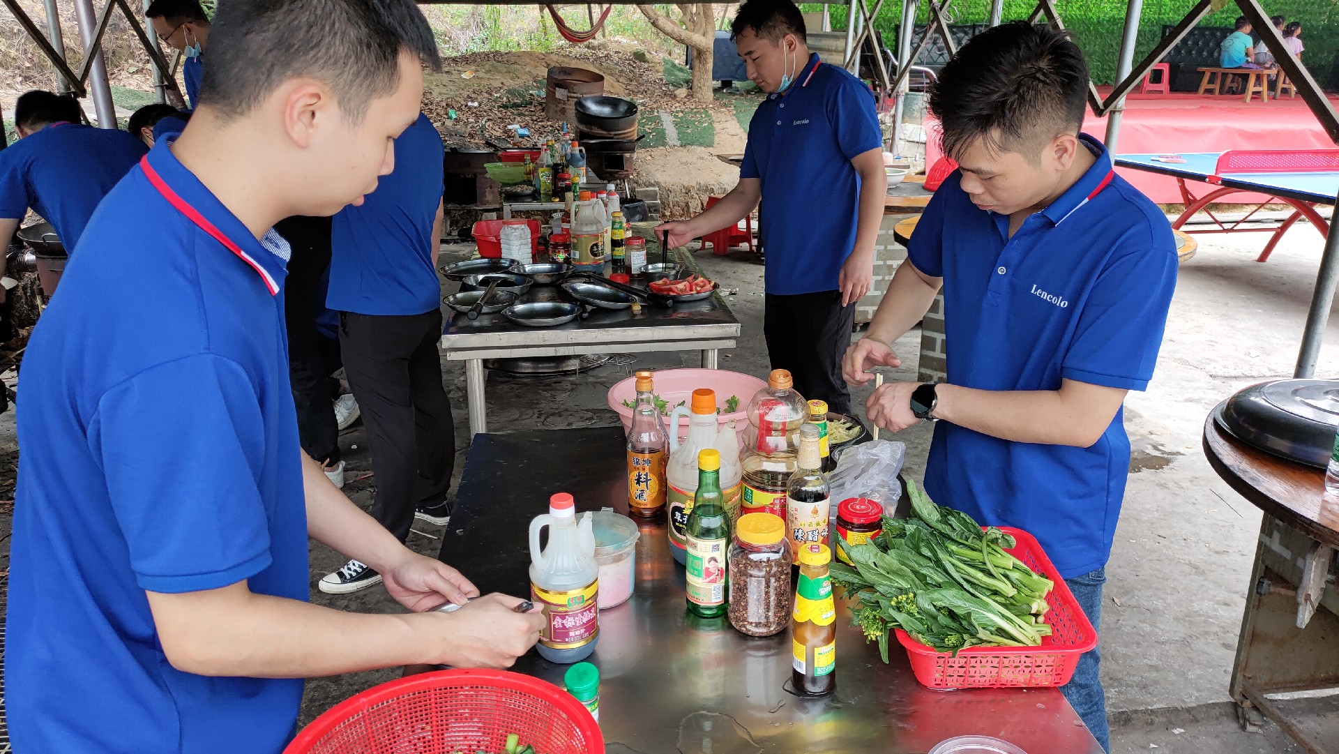 松湖騎行，穿樹飛花；農(nóng)家休閑，擁抱自然